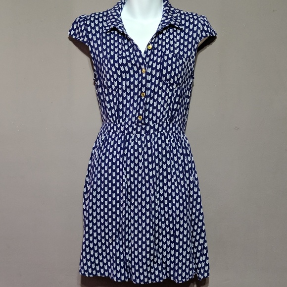 Blue dress with white arrow pattern - Picture 1 of 4